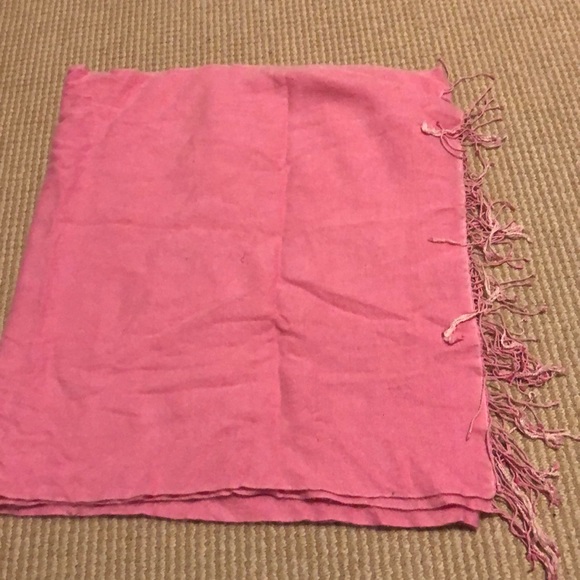 Accessories - Pink wool scarf